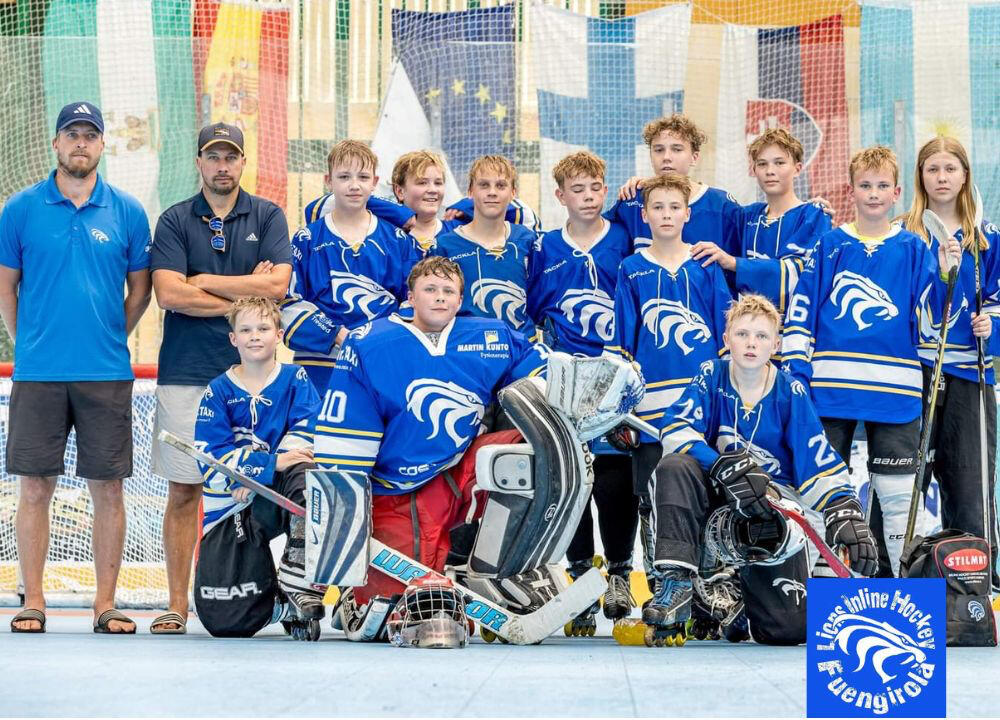 Lagfoto med rullhockeyspelare. Fuengirola LIONS. Team Infantil.