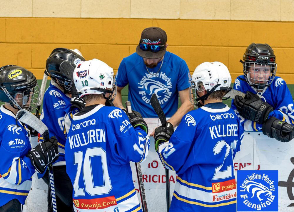 Lagfoto med rullhockeyspelare. Fuengirola LIONS. Team Alevin.