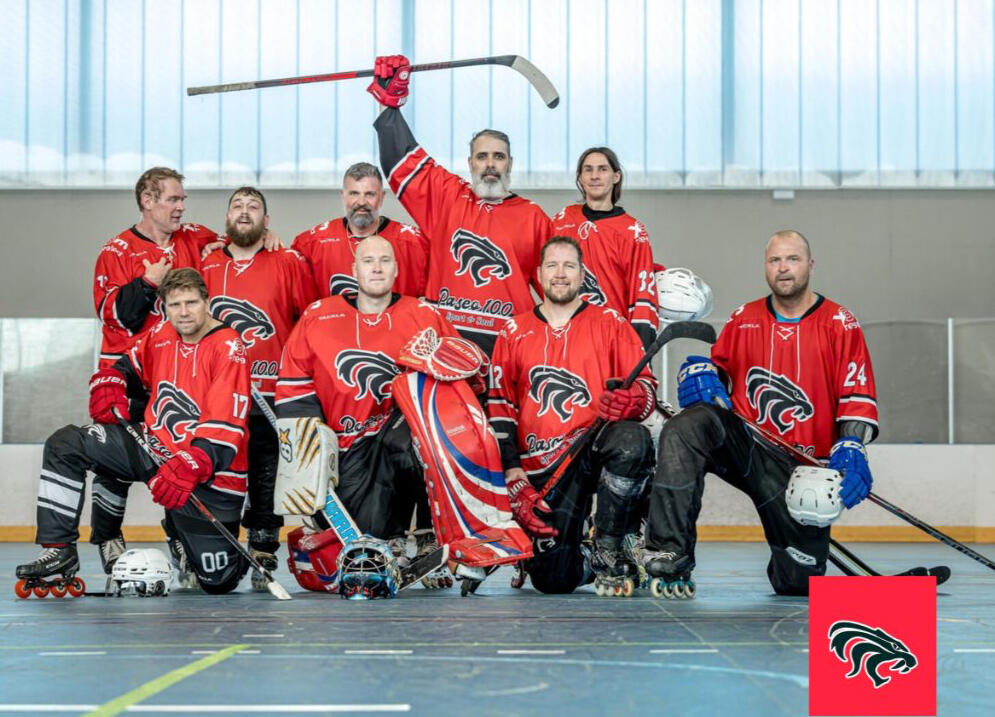 Lagfoto med rullhockeyspelare. Fuengirola LIONS. Latin Team.