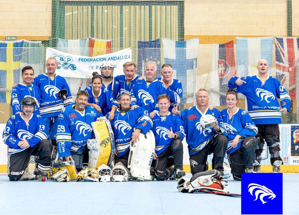 Lagfoto med rullhockeyspelare. Fuengirola LIONS. Team Blues.