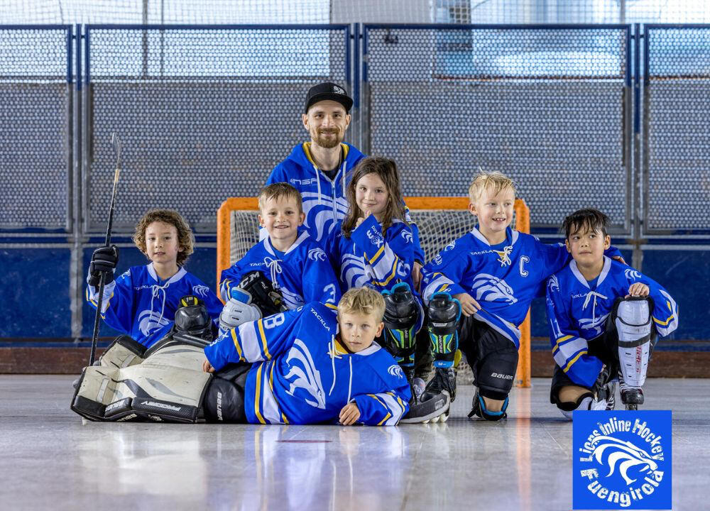 Lagfoto med rullhockeyspelare. Fuengirola LIONS. Team Pre-Benjamin.